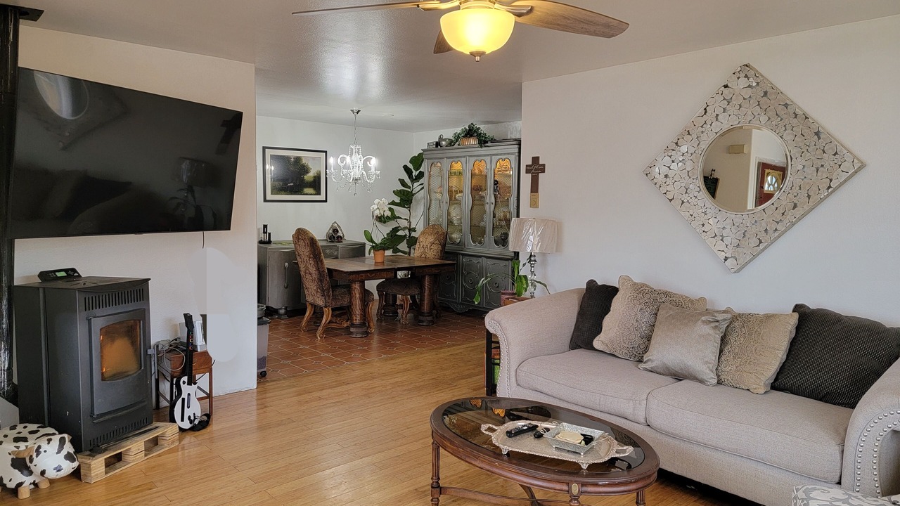 Photo of Livingroom in Bertsch-Oceanview