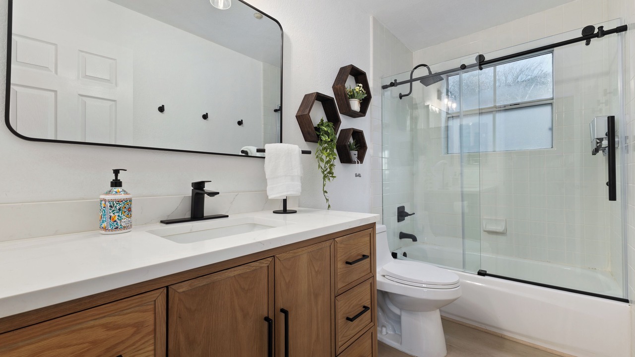 Photo of Bathroom in Julian