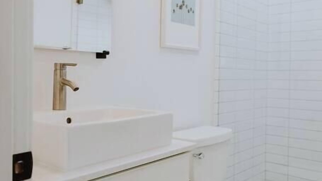 Photo of Bathroom in Olde Solana Beach