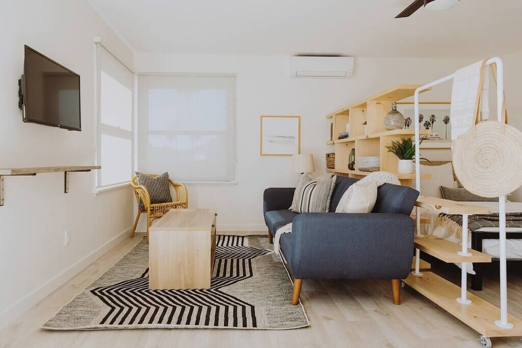 Photo of Livingroom in Olde Solana Beach