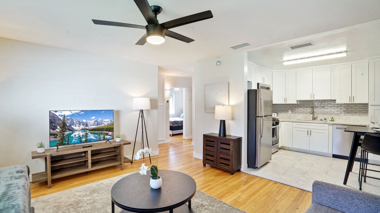 Photo of Livingroom in Downtown San Diego