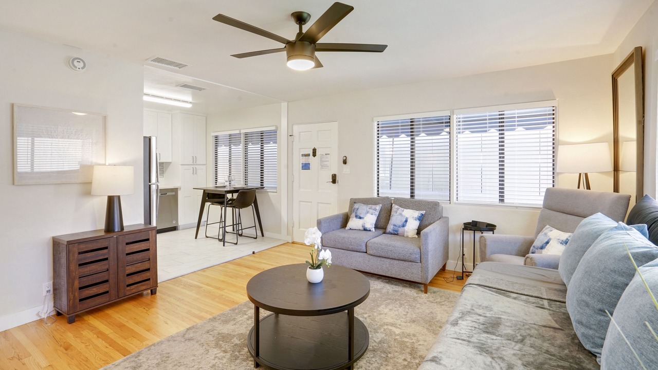 Photo of Livingroom in Downtown San Diego