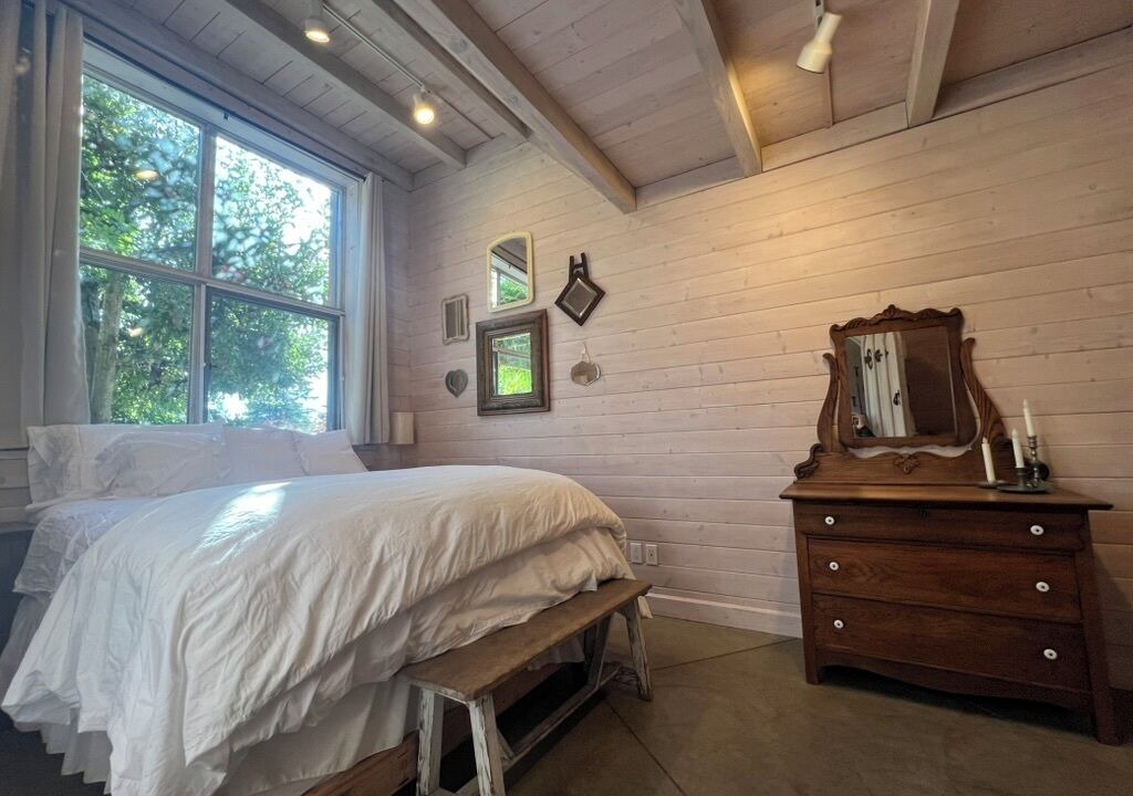 Photo of Bedroom in Vashon Island