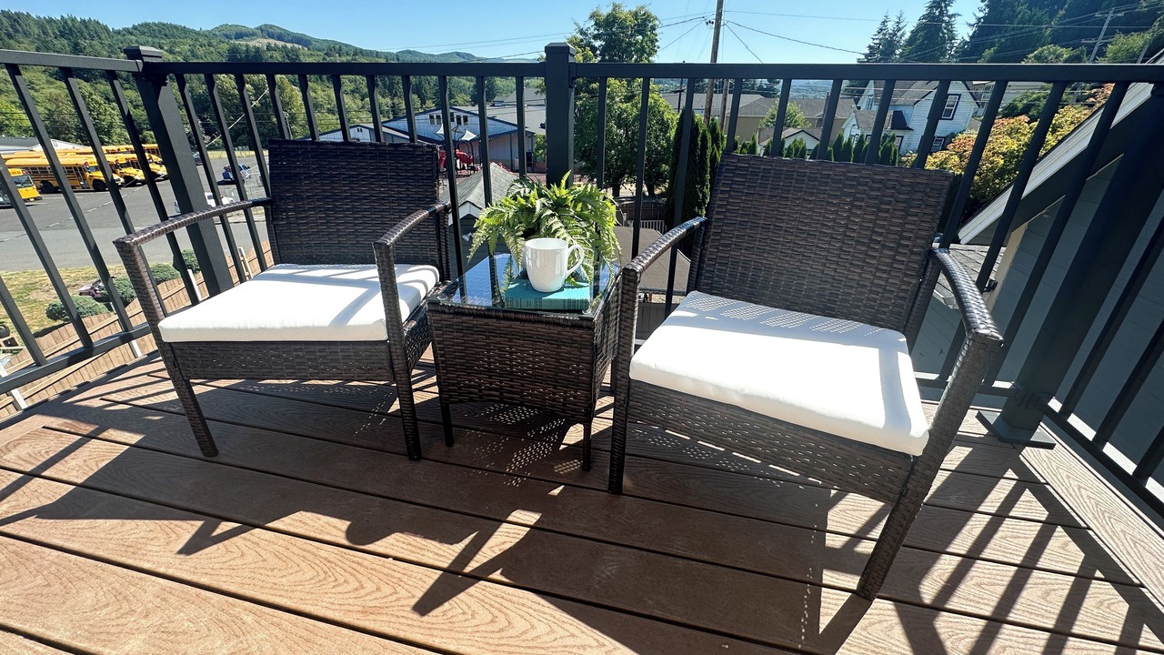 Photo of Patio Balcony in Clatskanie