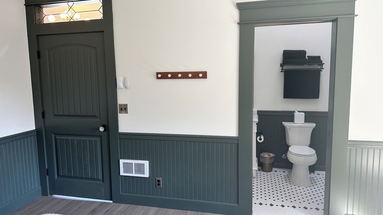 Photo of Bedroom in Clatskanie
