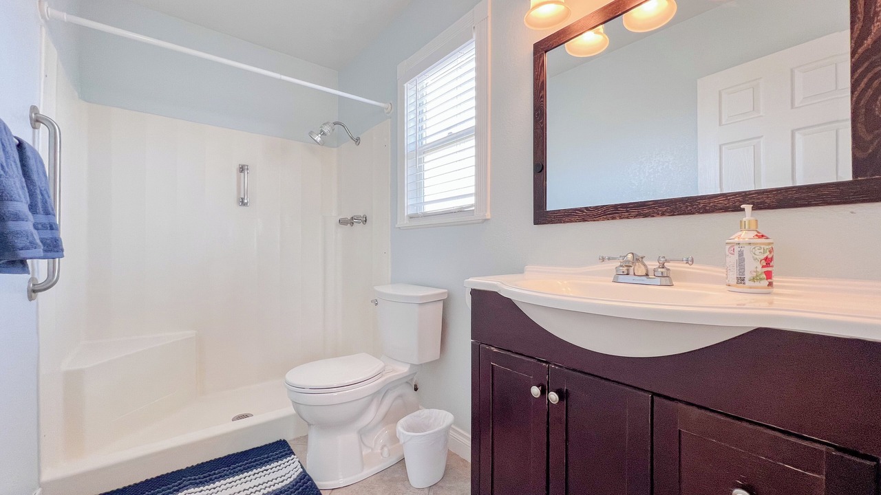 Photo of Bathroom in Summerlin