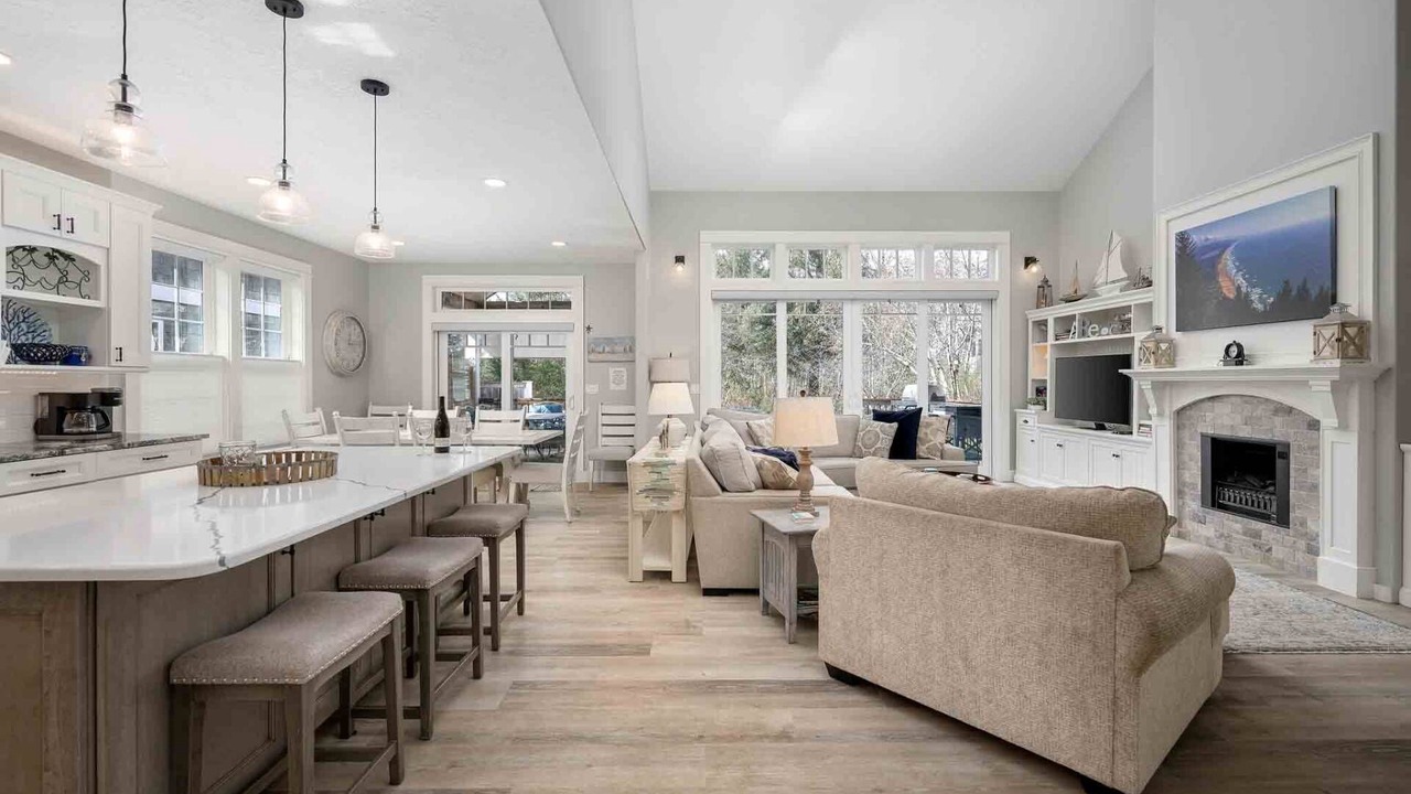 Photo of Bedroom in Rockaway Beach