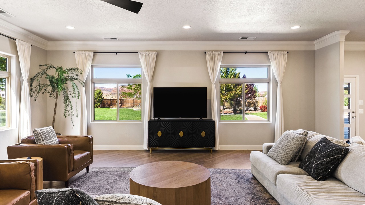 Photo of Livingroom in Fredonia