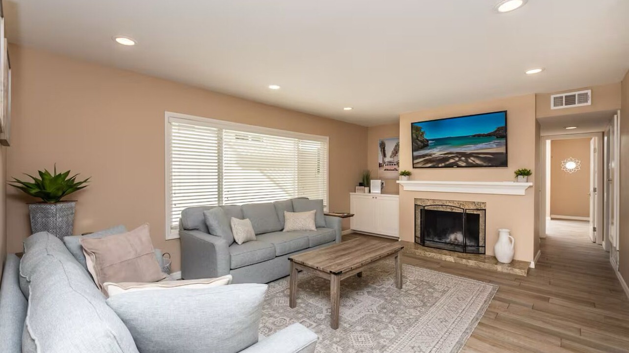 Photo of Livingroom in South Mission Beach