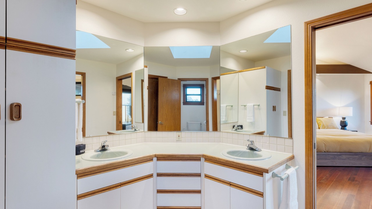 Photo of Bathroom in Arch Cape