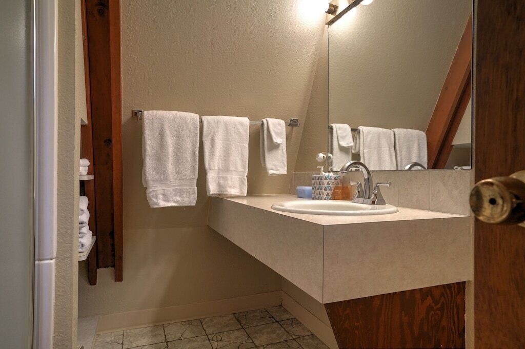 Photo of Bathroom in Otter Rock