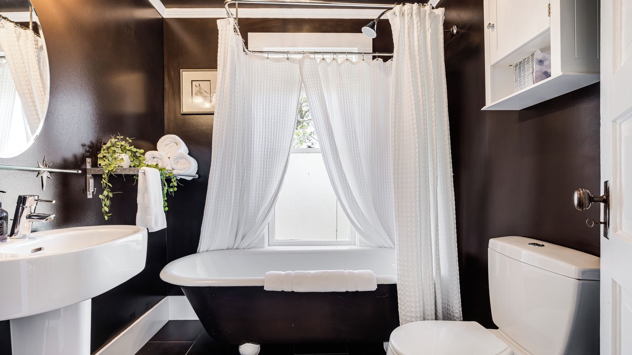 Photo of Bathroom in Carlton