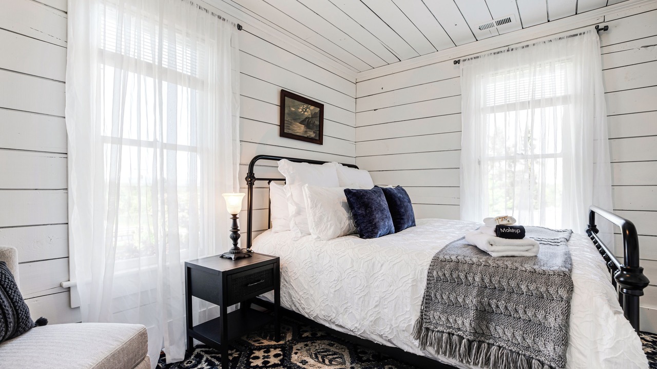 Photo of Bedroom in Carlton