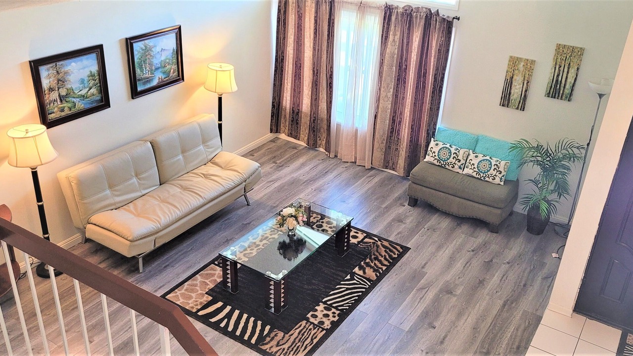Photo of Livingroom in Hermosa Village