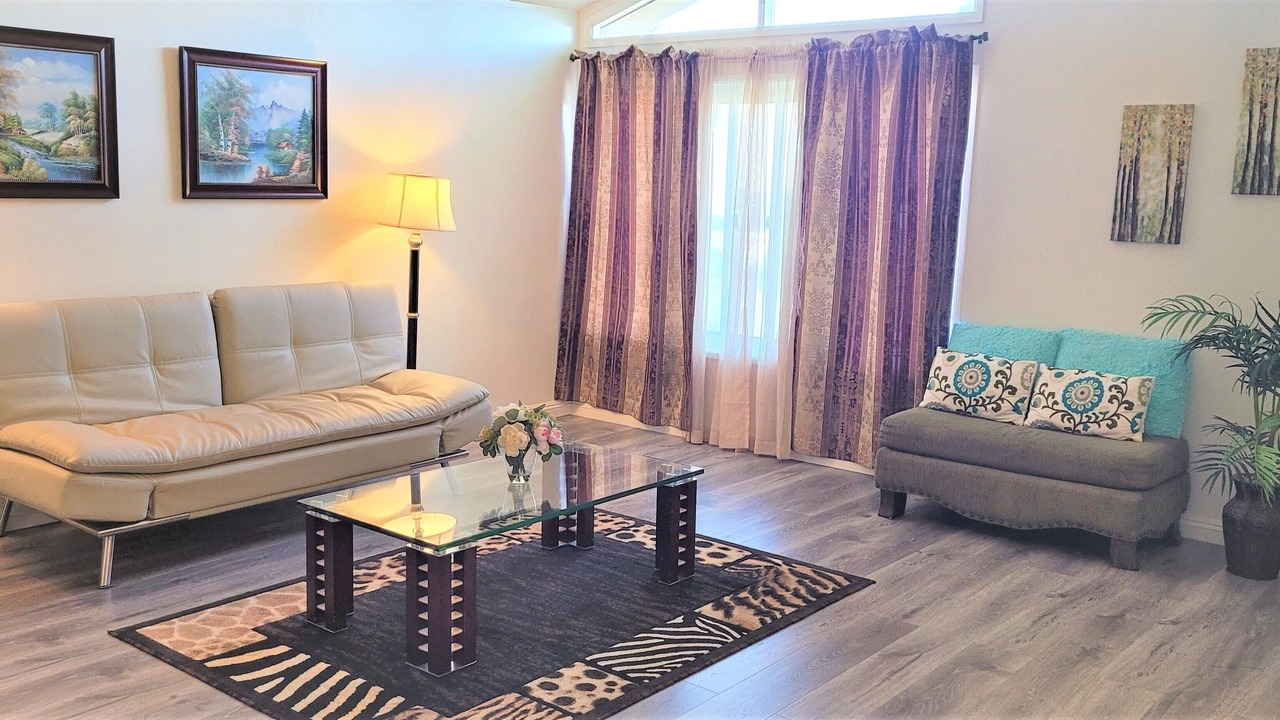 Photo of Livingroom in Hermosa Village