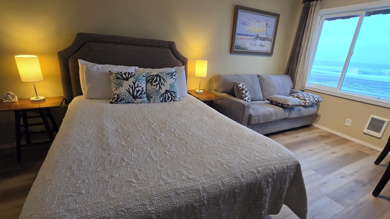 Photo of Bedroom in Lincoln City