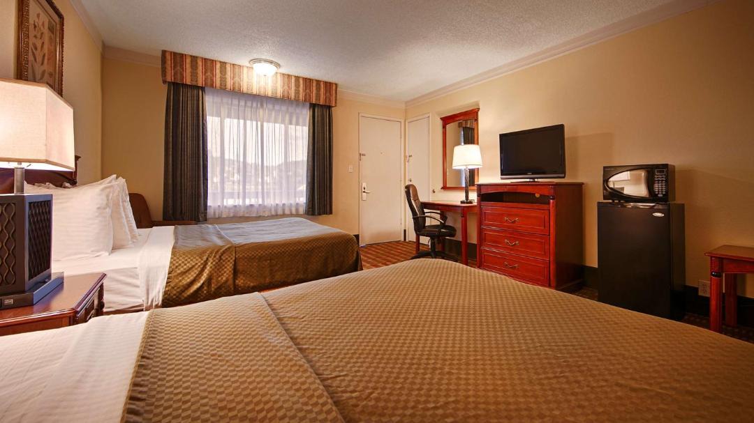 Photo of Bedroom in Roseburg