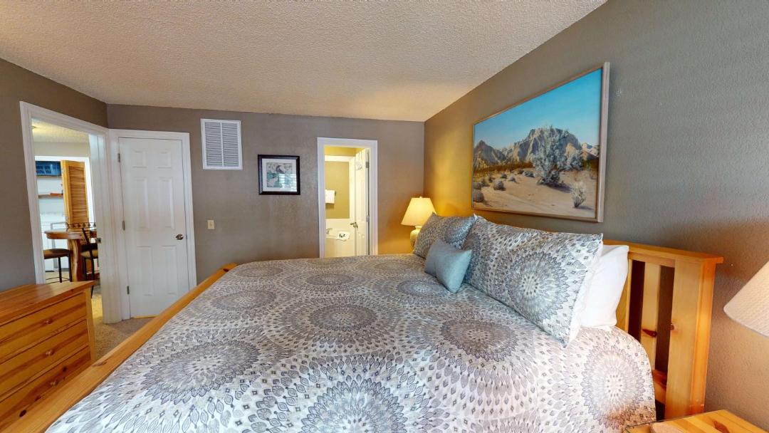Photo of Bedroom in Tennis Village