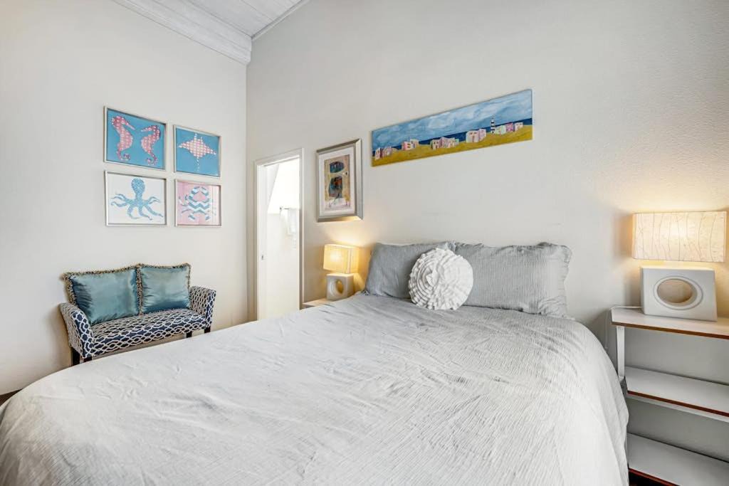 Photo of Bedroom in Bodega Bay