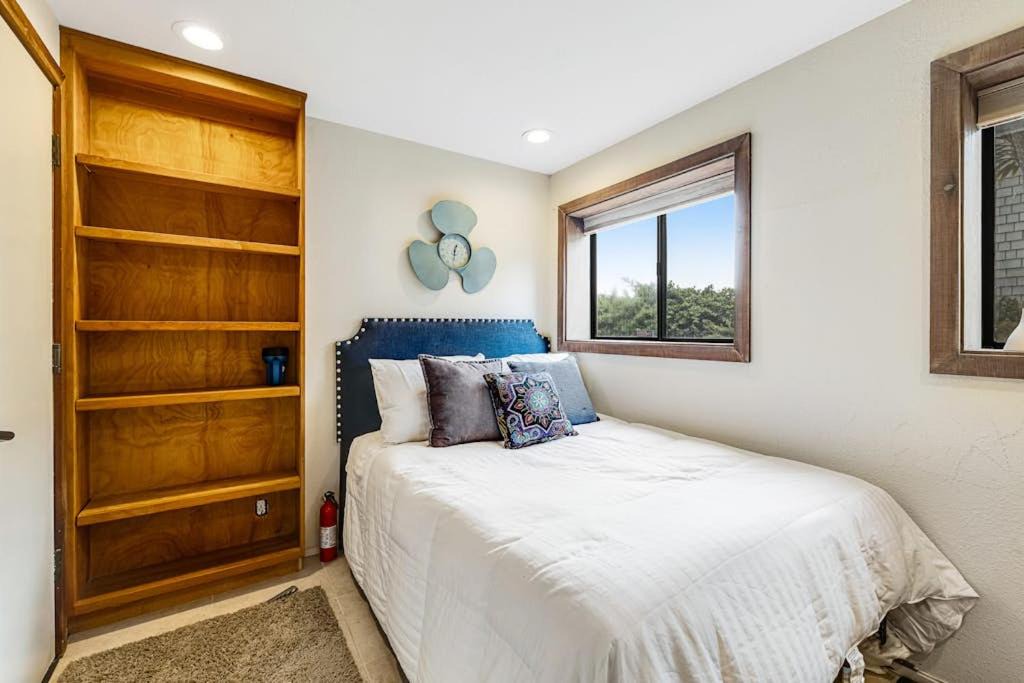 Photo of Bedroom in Bodega Bay