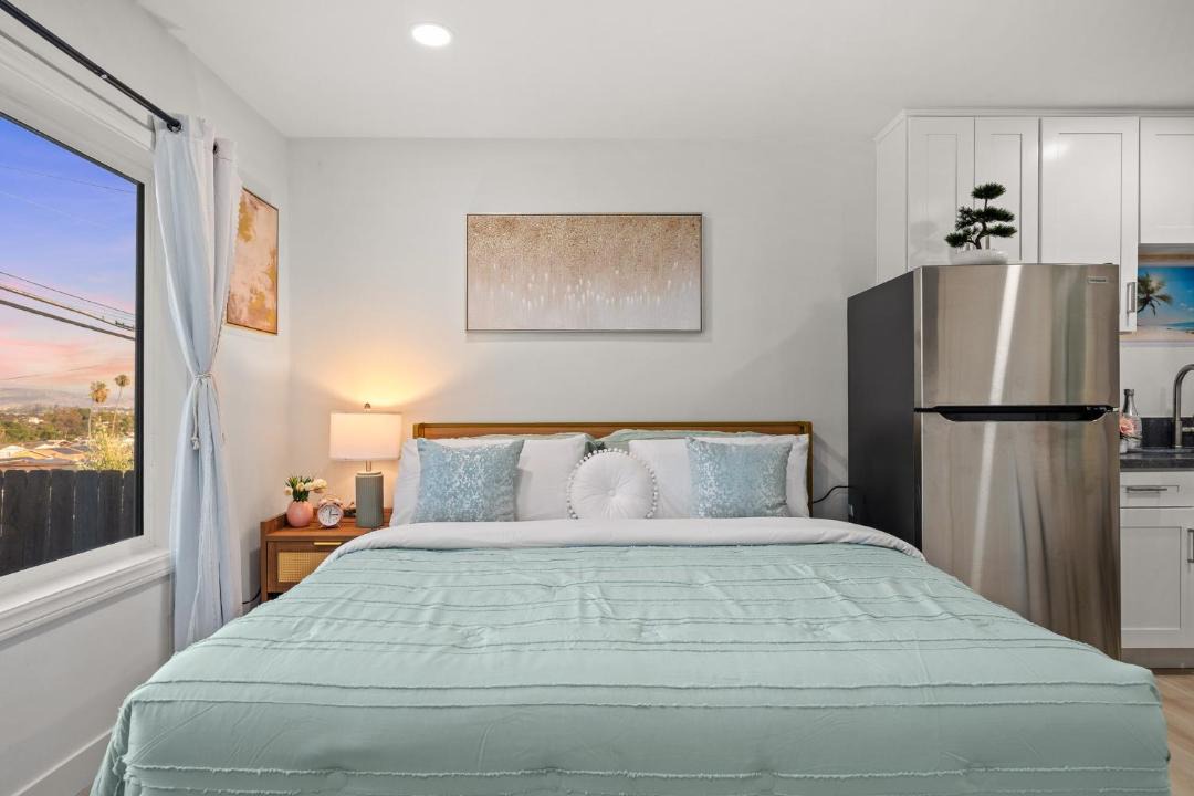 Photo of Bedroom in Lemon Grove