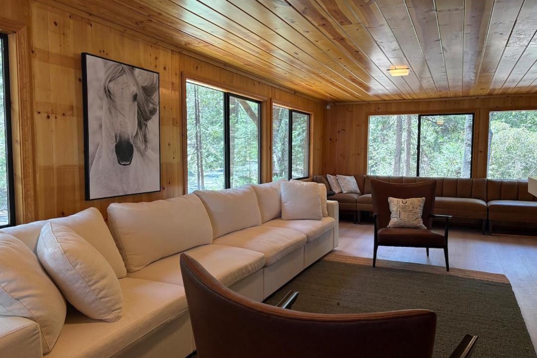Photo of Livingroom in Twain Harte