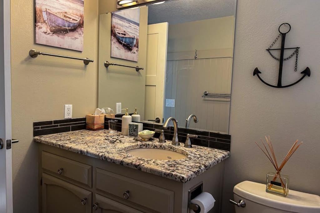 Photo of Bathroom in Oak Harbor