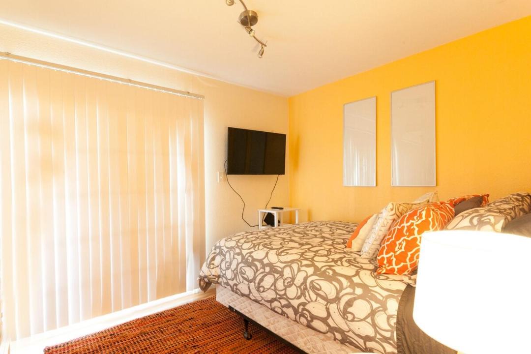 Photo of Bedroom in Mission Beach