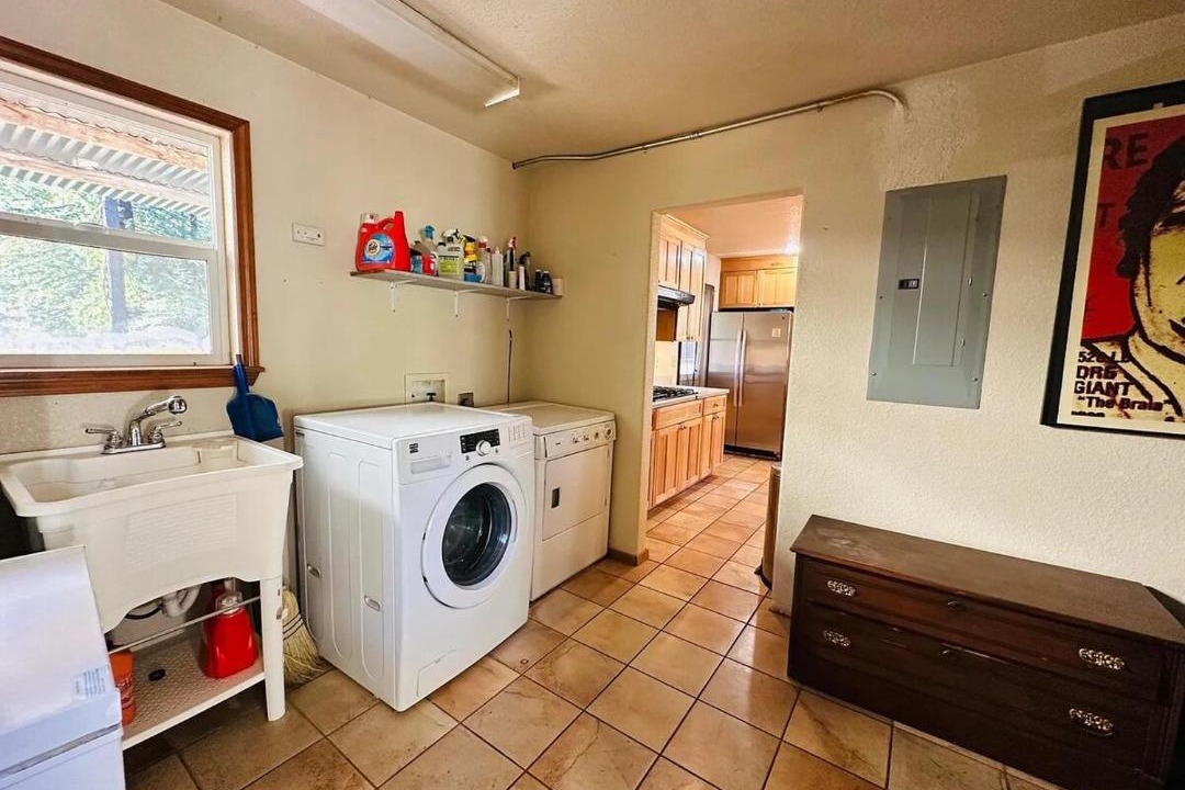 Photo of Others in Myers Flat