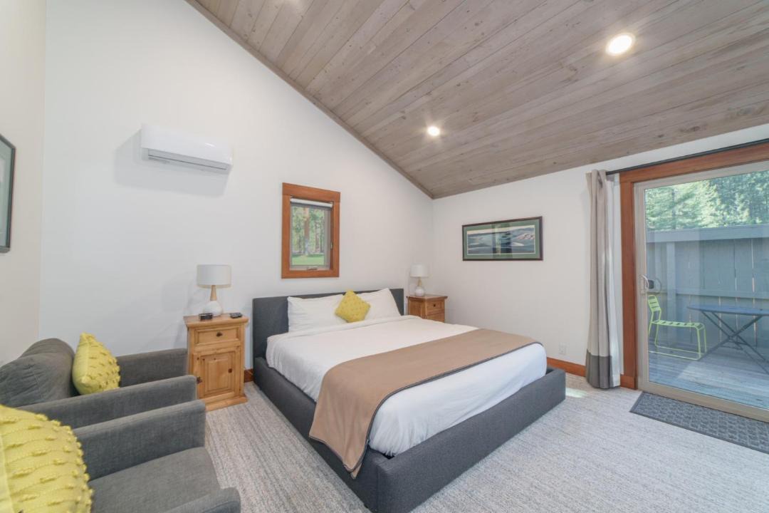 Photo of Bedroom in Black Butte Ranch