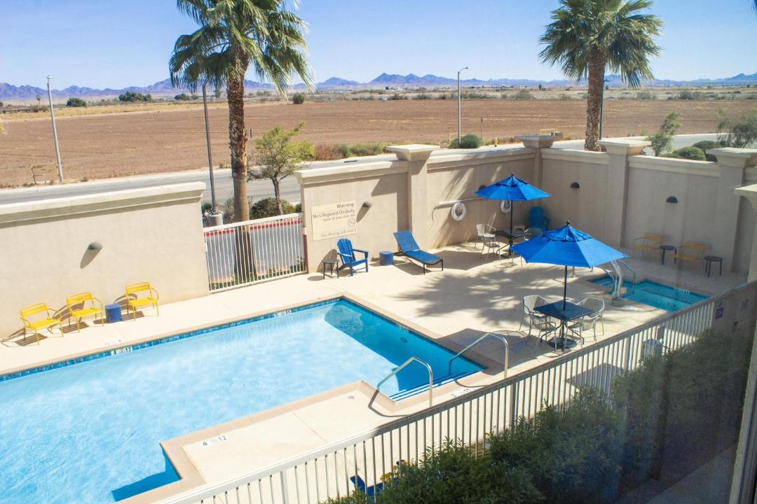 Photo of Others in Blythe