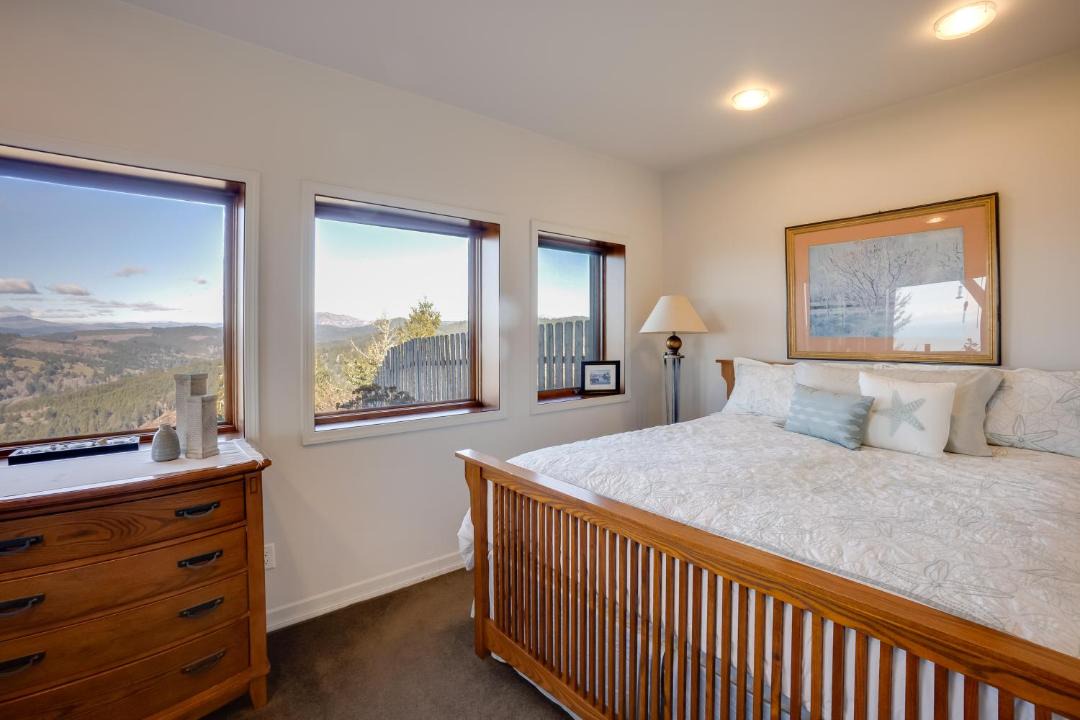 Photo of Bedroom in Smith River
