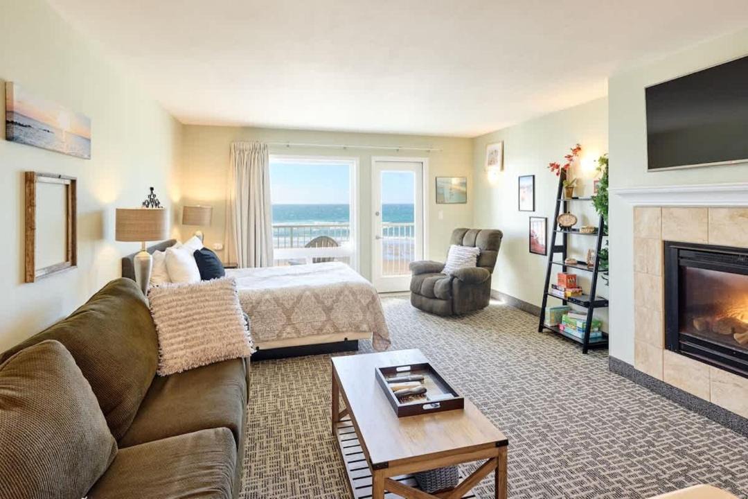 Photo of Others in Lincoln City