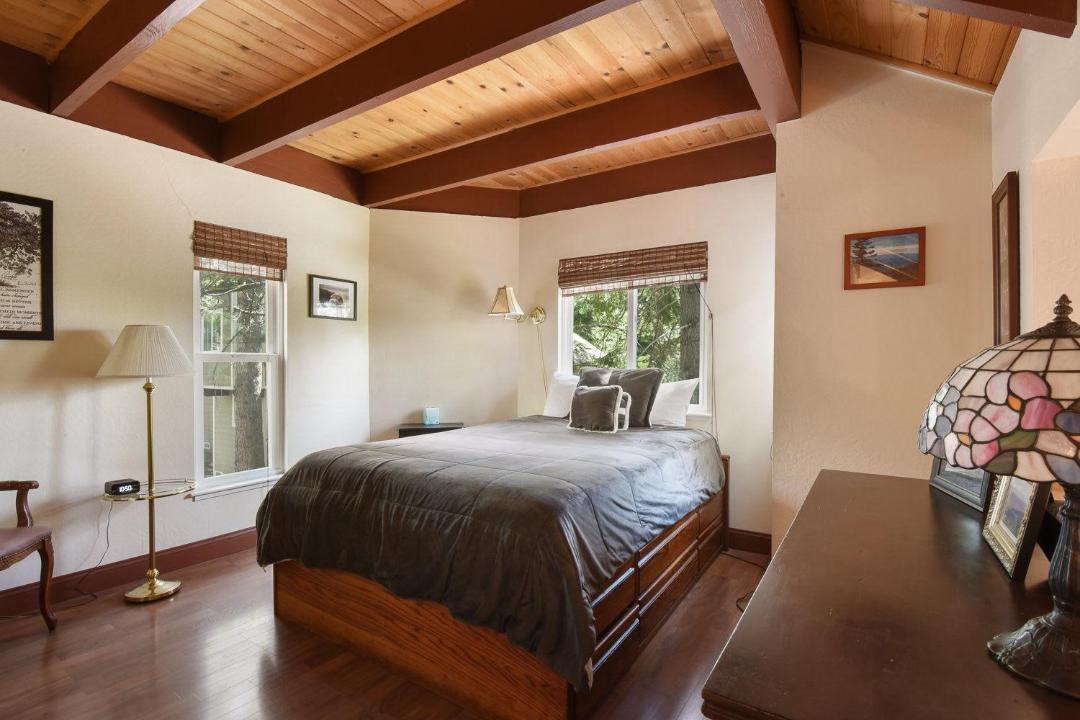Photo of Bedroom in Dollar Point