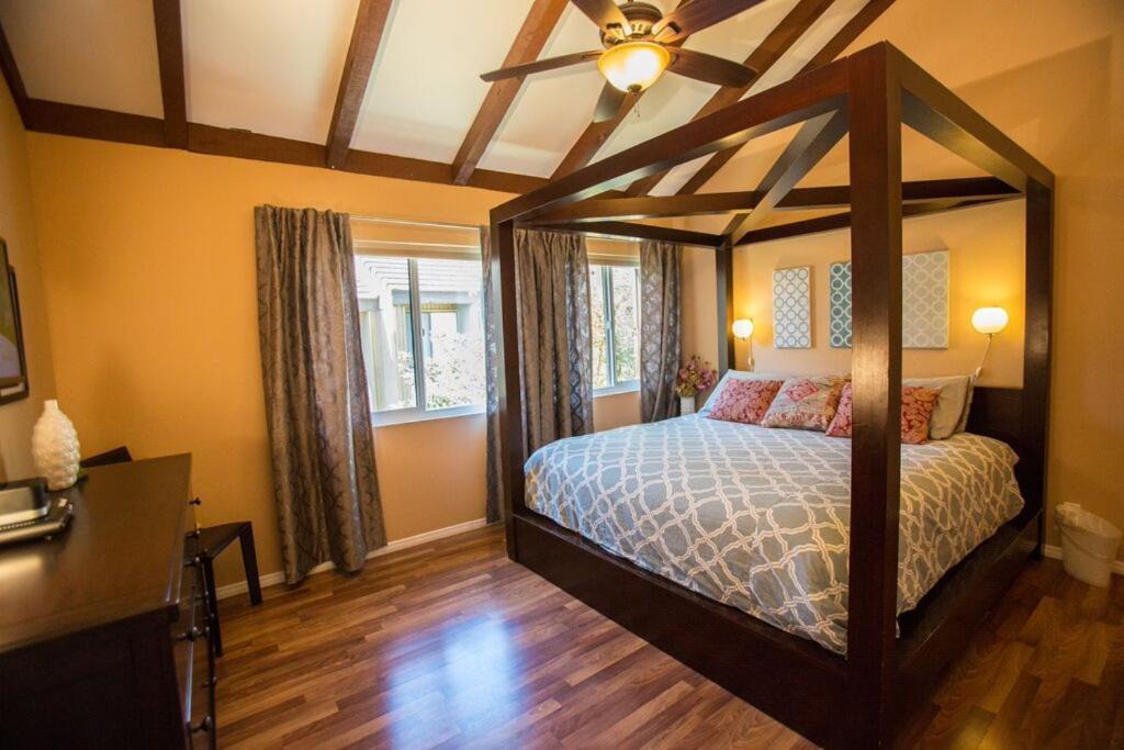 Photo of Bedroom in Hermosa Village