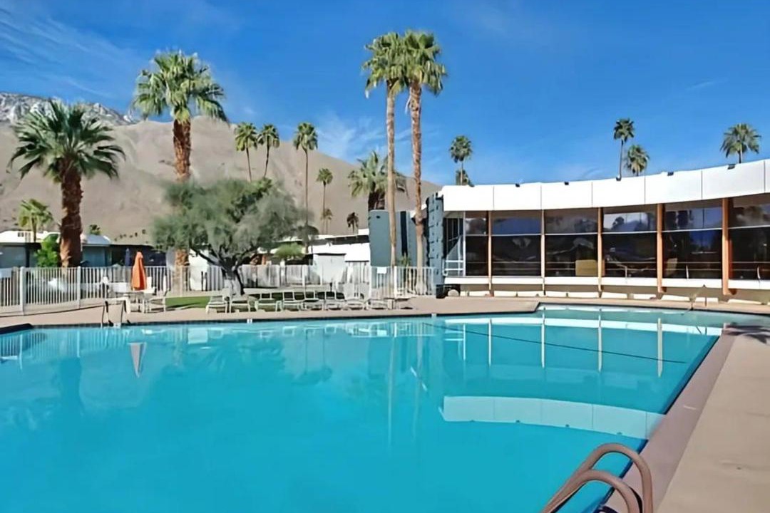 Photo of Others in Twin Palms