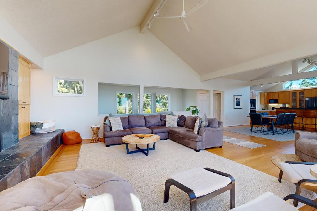 Photo of Livingroom in Pacific City