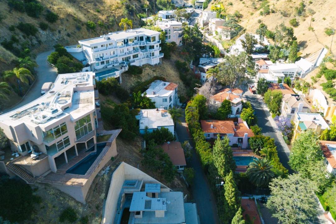 Photo of Others in Hollywoodland