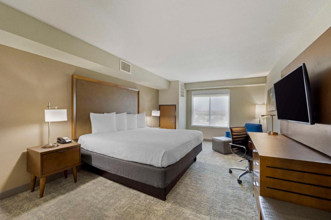 Photo of Bedroom in Midway