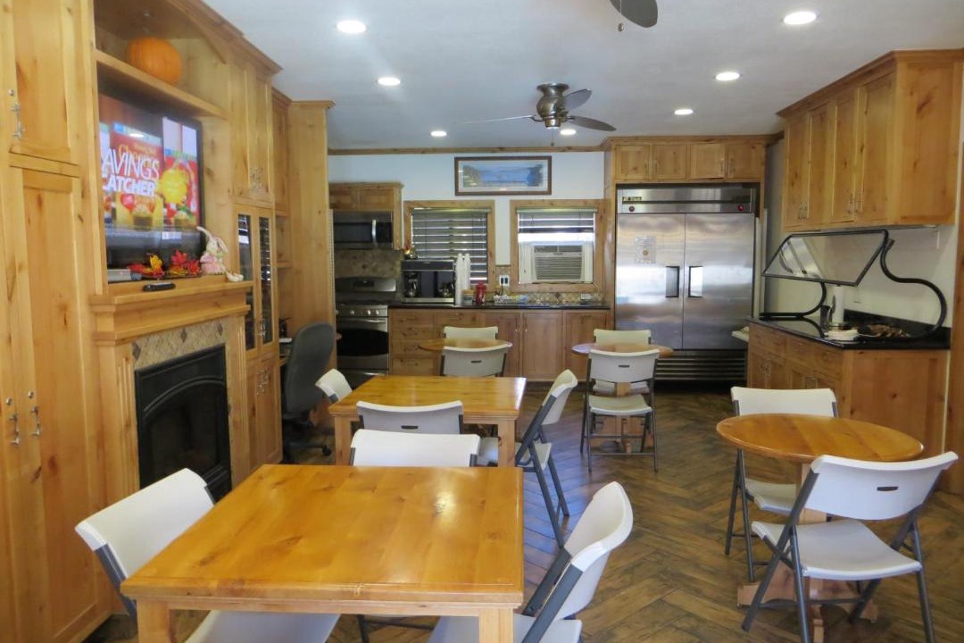 Photo of Livingroom in Lakeside Park