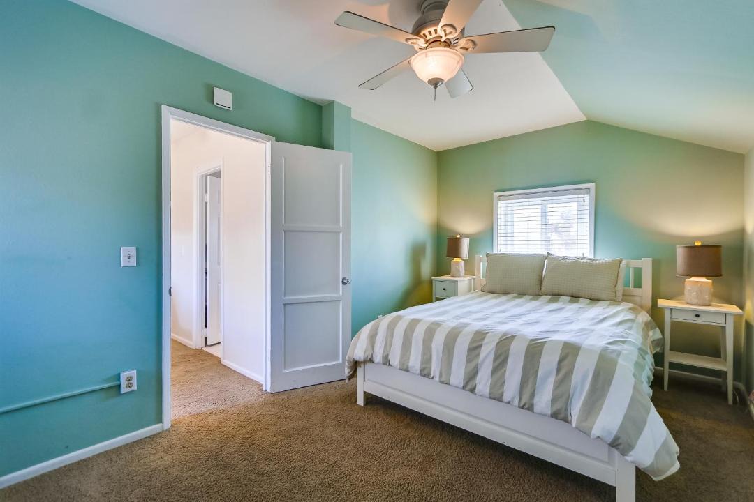 Photo of Bedroom in Mission Beach