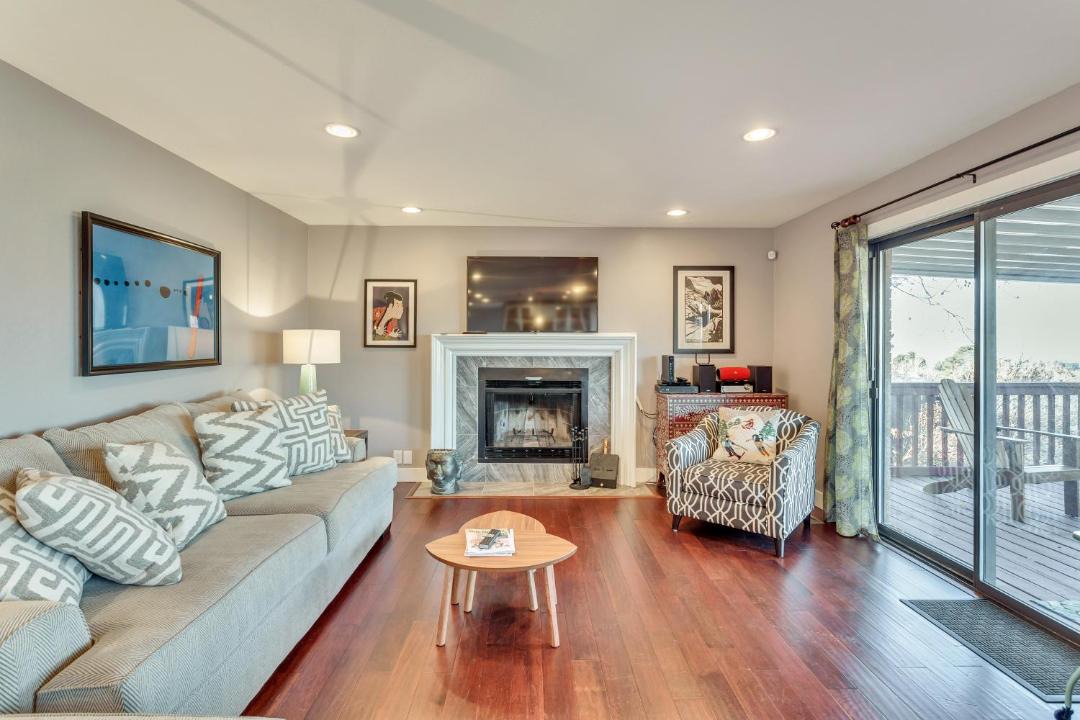 Photo of Livingroom in Cottonwood Heights