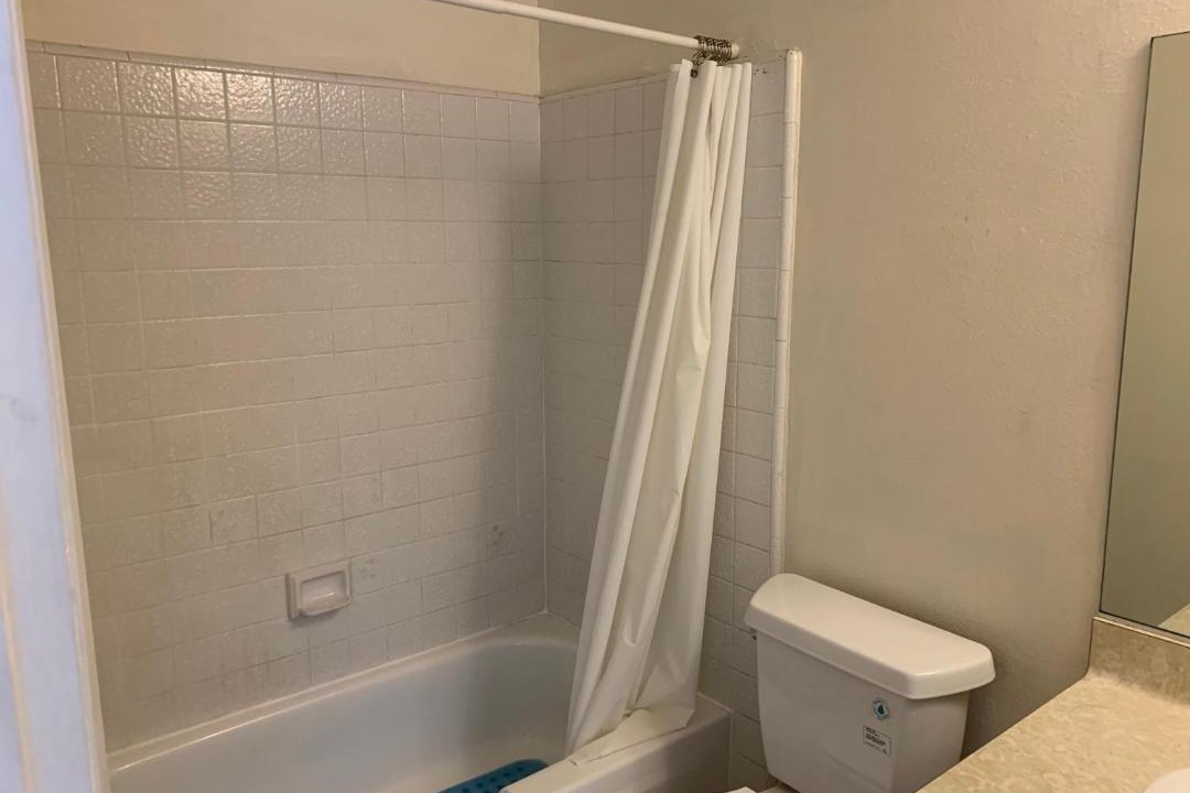 Photo of Bathroom in Pico - Robertson