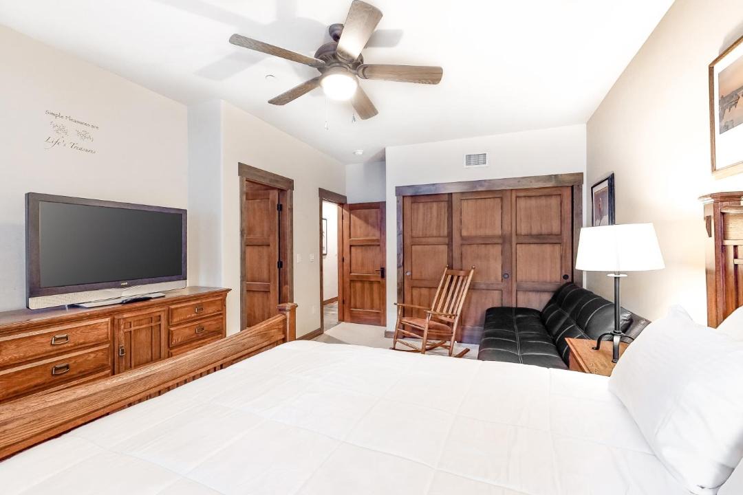 Photo of Bedroom in Woodwinds