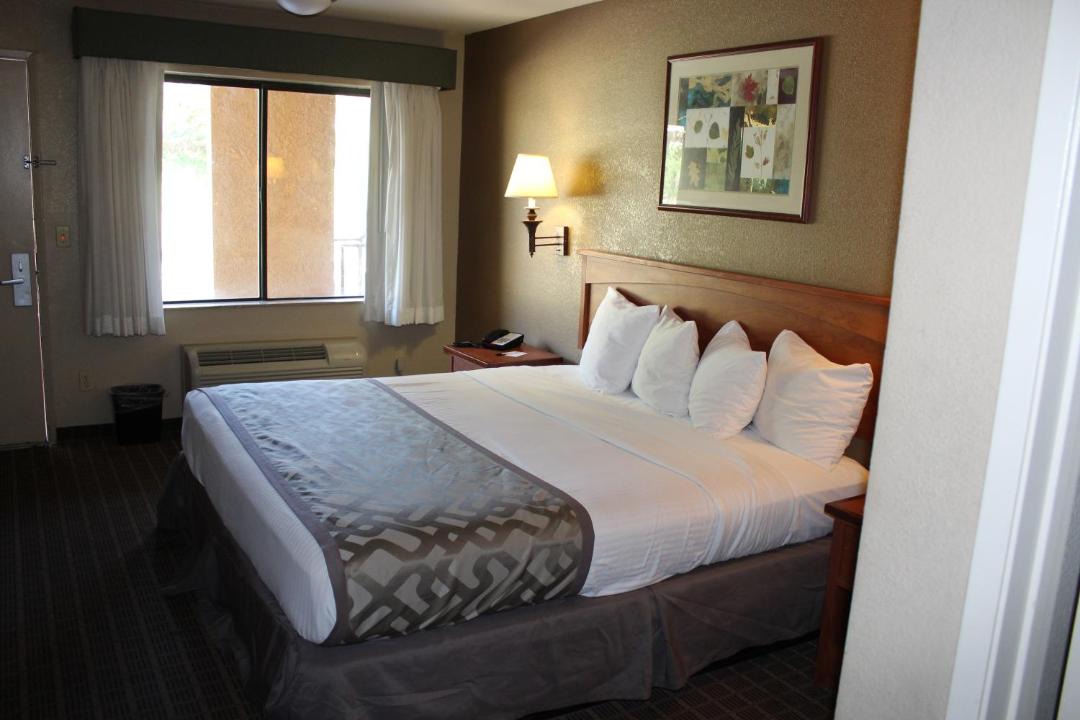 Photo of Bedroom in Cajon Junction