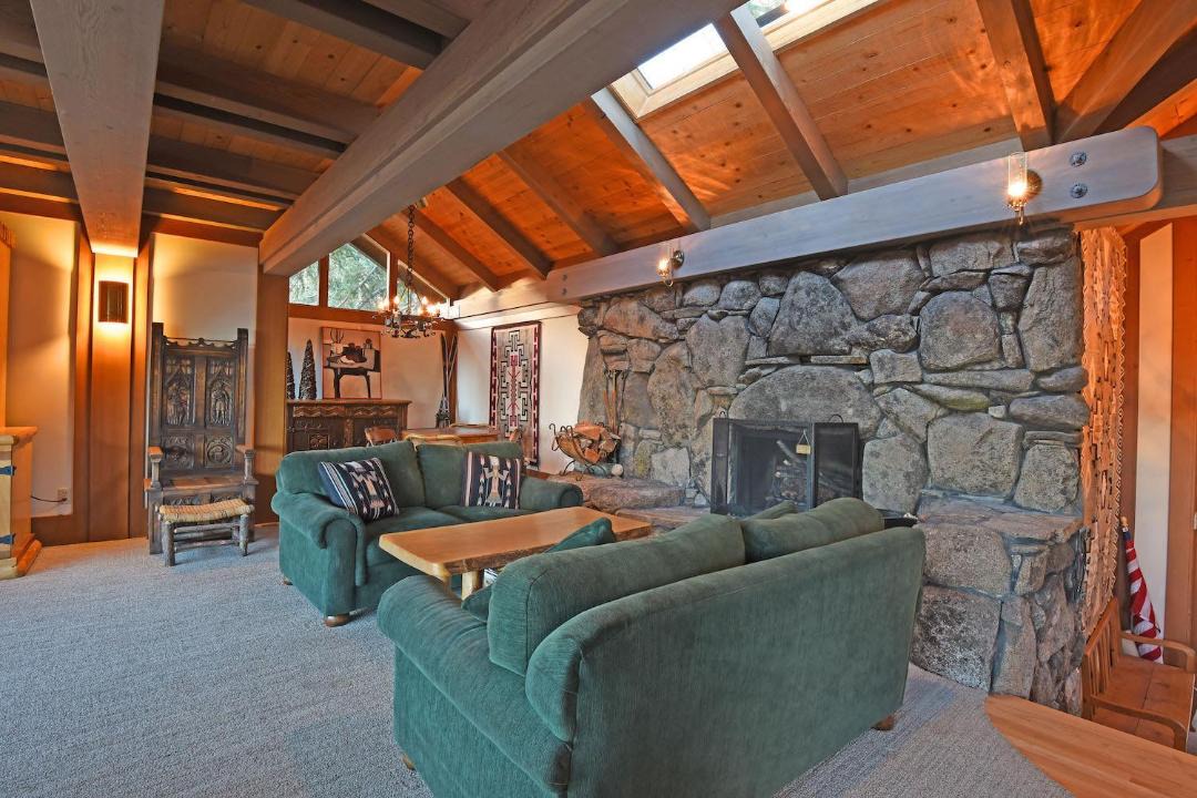 Photo of Livingroom in Lake Forest