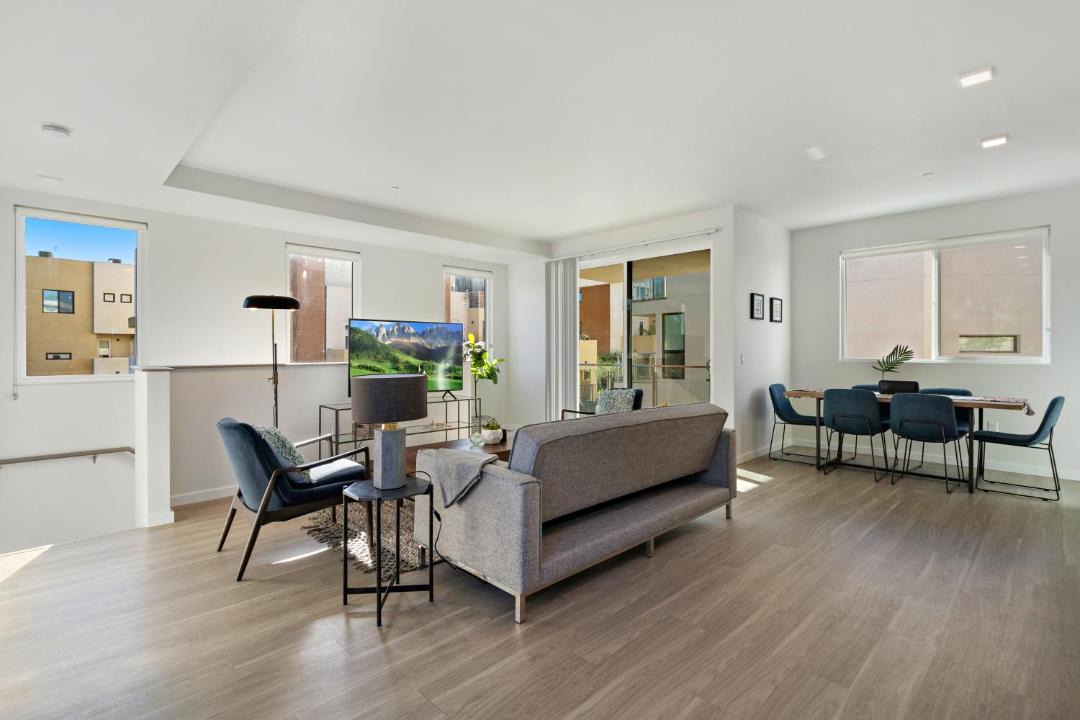 Photo of Livingroom in Golden Hill
