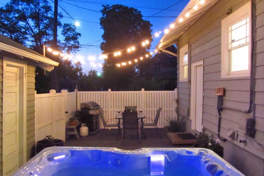 Photo of Others in King