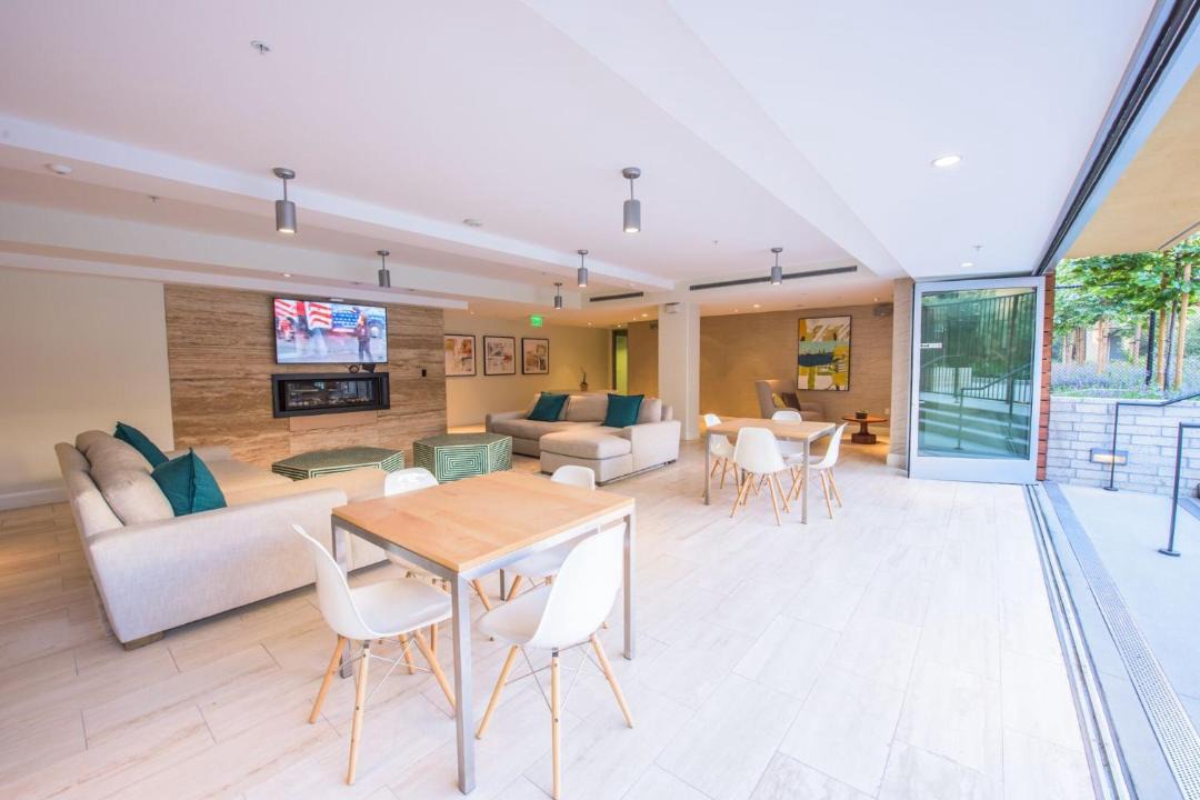 Photo of Livingroom in Playa Vista