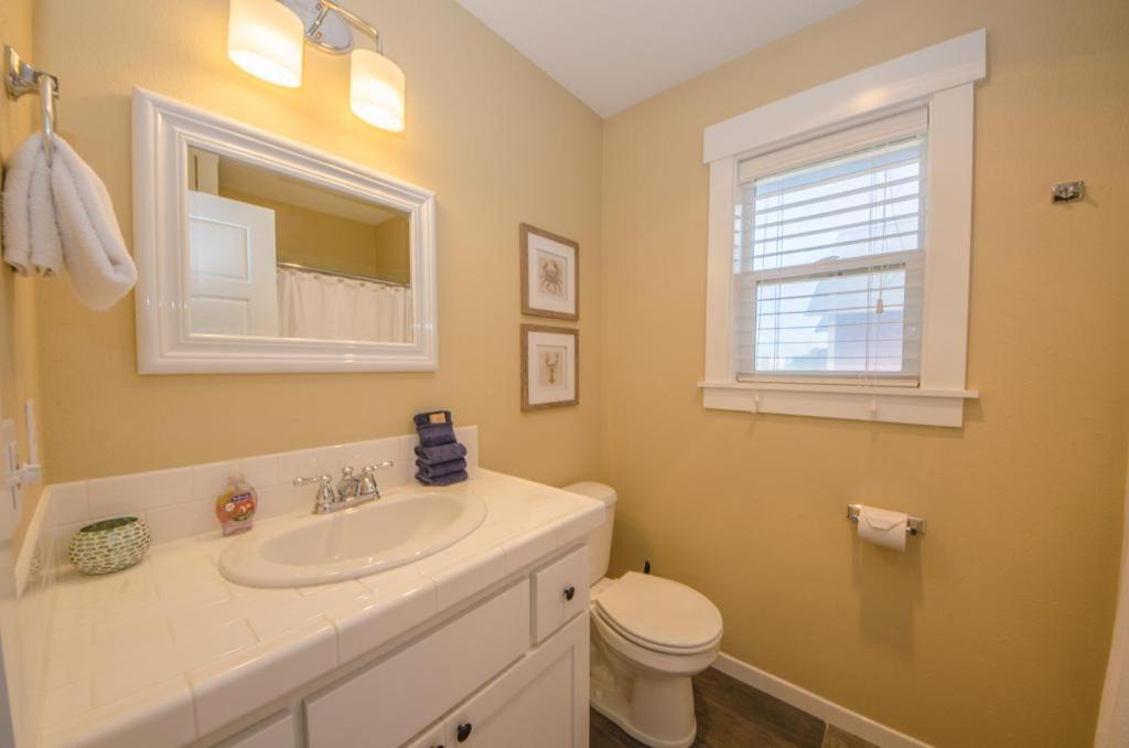 Photo of Bathroom in Olivia Beach